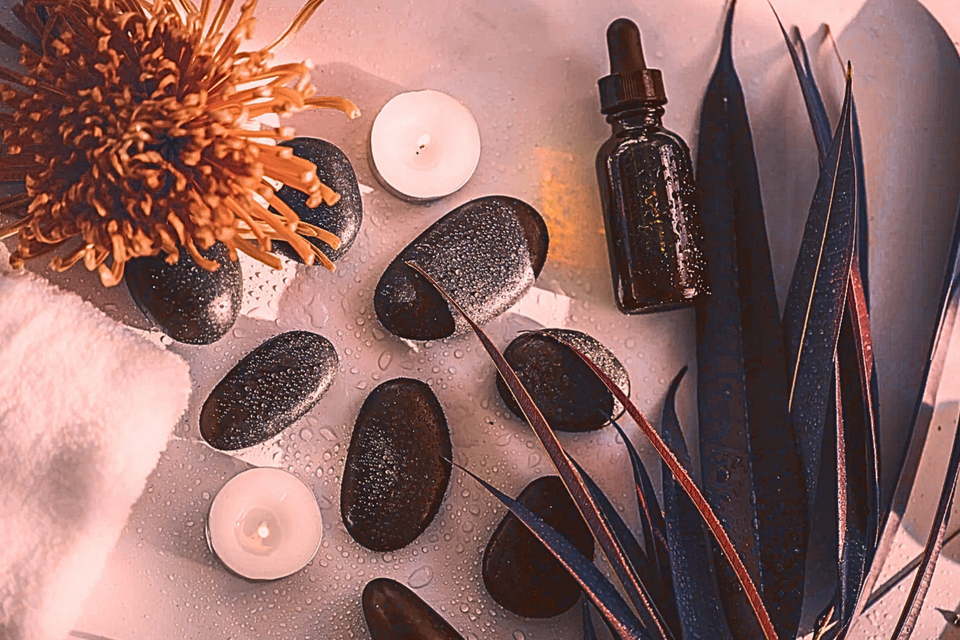 Luxe Lather vs Traditional Shampoo Bowls: Why Portable Sinks Are Taking Over Salon Suites